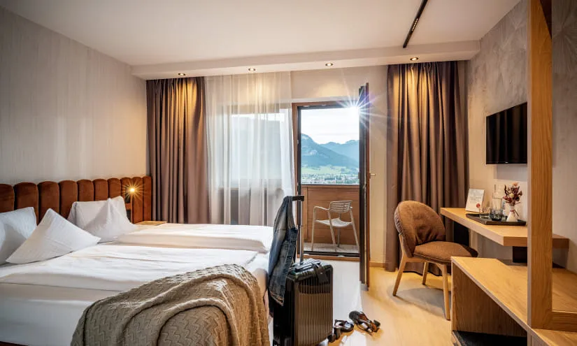 Helles Zimmer im Hotel Gasthof Schöne Aussicht mit Aussicht